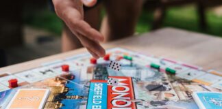 Gary Sheffield Topps Rookie Card: Why Is It So Valuable Today?